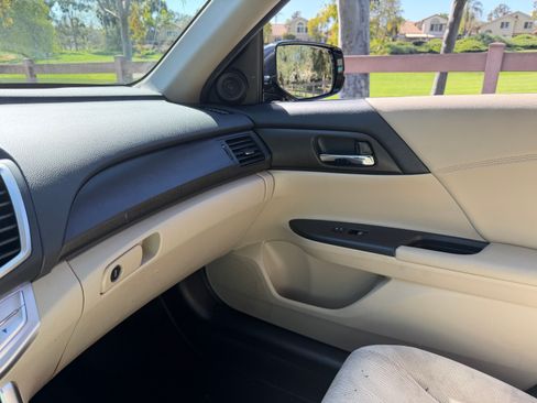 Used 2015 Honda Accord EX image 11