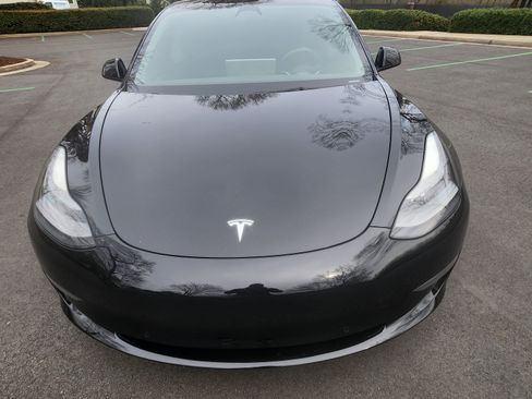 Used 2021 Tesla Model 3 Standard Range Plus image 4
