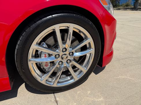 Used 2014 Chevrolet SS RWD image 19