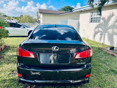Used 2011 Lexus IS 250 image 2