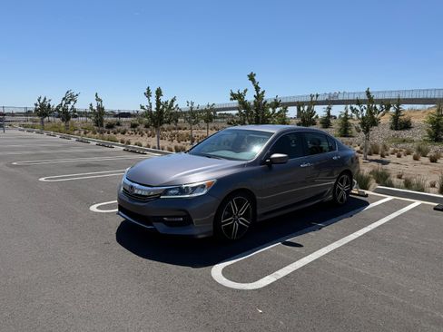Used 2016 Honda Accord Sport image 1