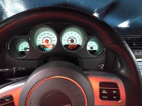 Used 2014 Dodge Challenger SRT8 Core RWD image 16
