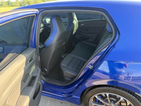 Used 2022 Volkswagen Golf R AWD/4WD image 12
