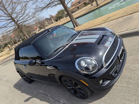 Used 2014 MINI Cooper S image 12