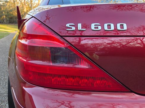 Used 2005 Mercedes-Benz SL 600 image 16
