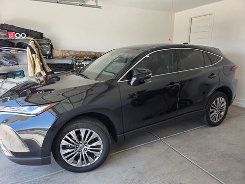 Used 2024 Toyota Venza Limited AWD/4WD image 15