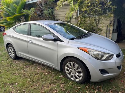 Used 2012 Hyundai Elantra GLS w/ Comfort Pkg 2