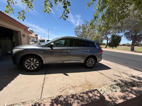 Used 2015 INFINITI QX60 FWD w/ Premium Plus Package image 2