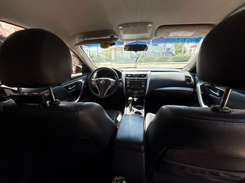 Used 2014 Nissan Altima 2.5 S w/ Display Audio Package image 9