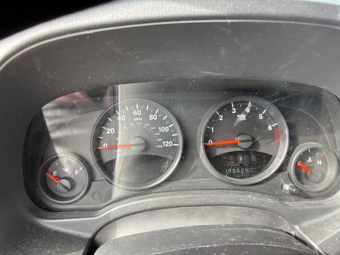 Used 2010 Jeep Patriot Sport image 16