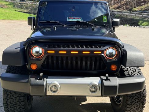 Used 2011 Jeep Wrangler Unlimited Sahara w/ Trailer Tow Group image 2