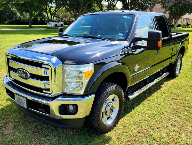 Used 2015 Ford F250 XLT w/ XLT Value Package AWD/4WD image 4