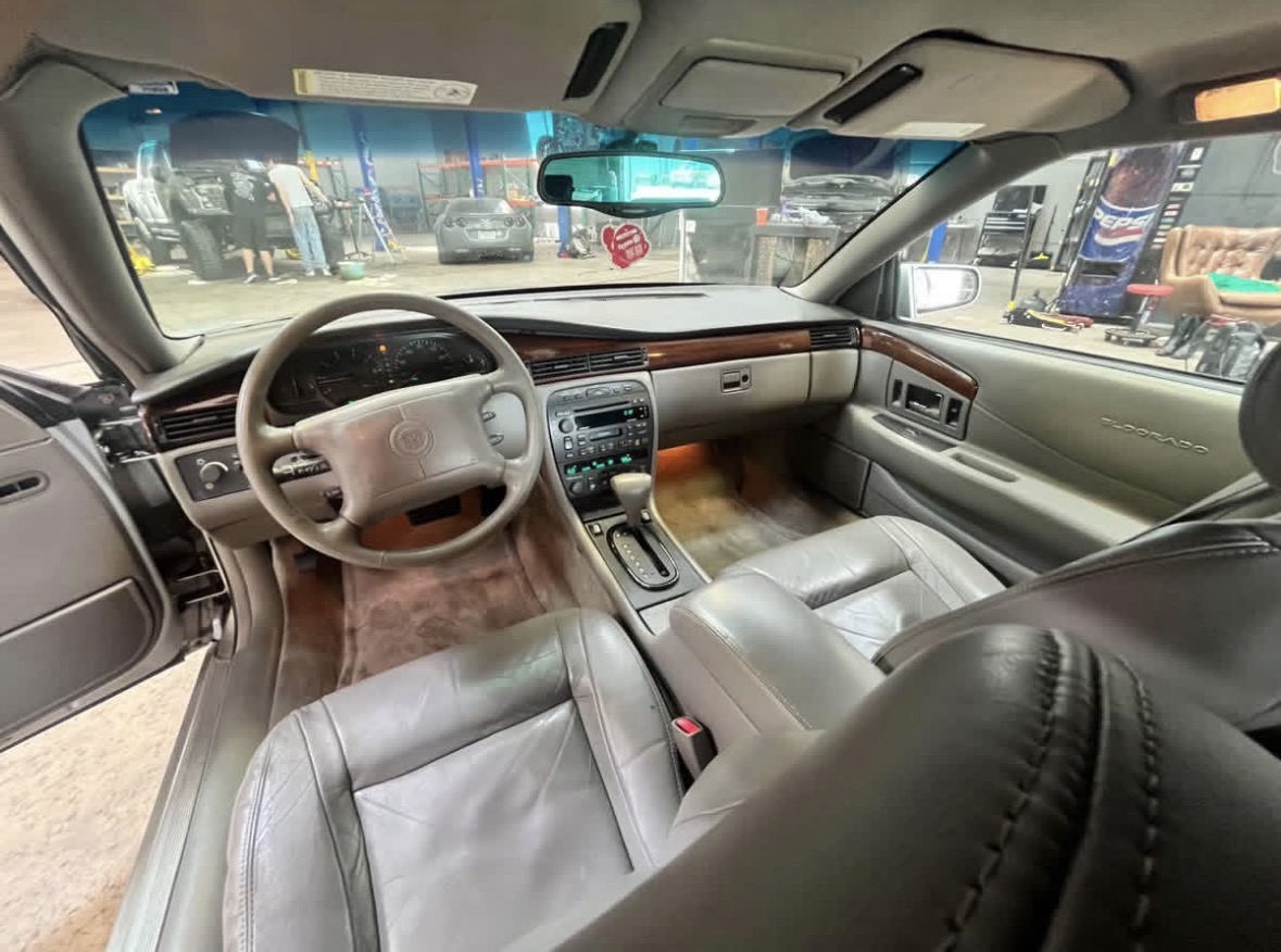 Used 1999 Cadillac Eldorado w/ Comfort/Convenience Pkg FWD image 13