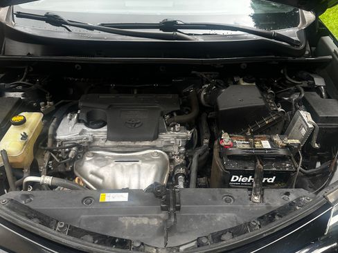 Used 2017 Toyota RAV4 SE w/ Power Extra Value Package FWD image 11