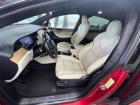 Used 2020 Tesla Model X Long Range image 15