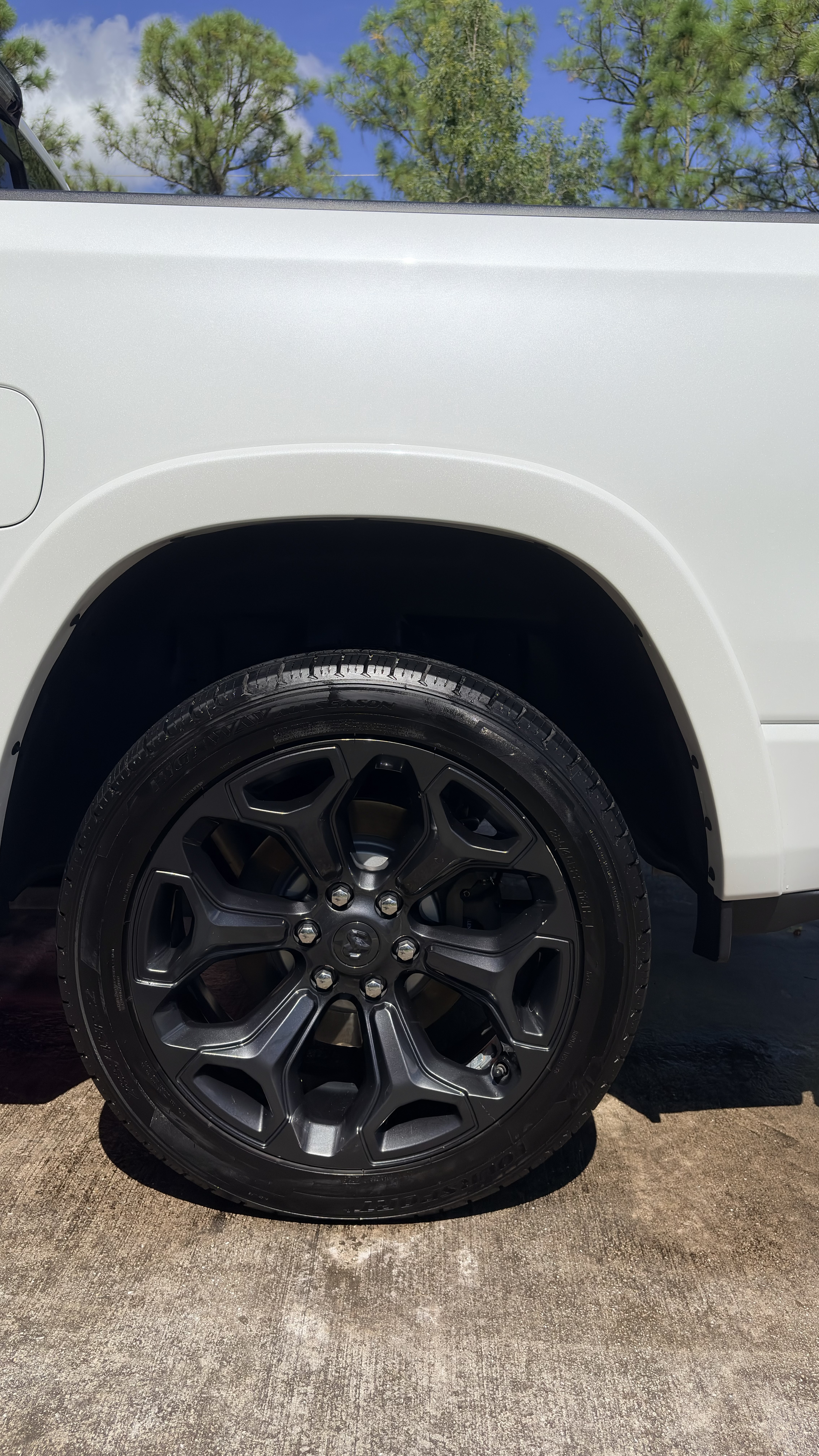 Used 2021 RAM 1500 Limited w/ Night Edition AWD/4WD image 5