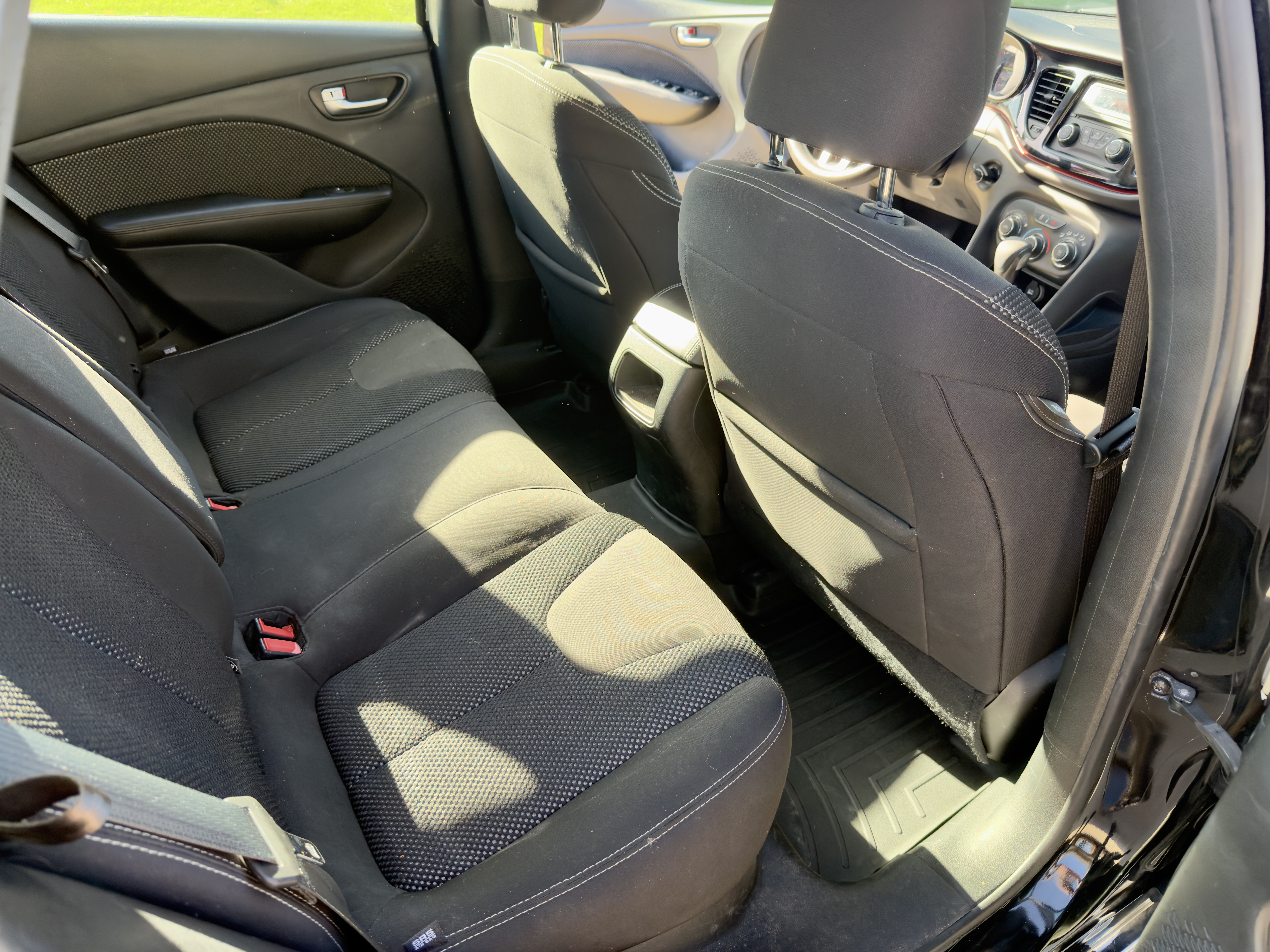 Used 2015 Dodge Dart SXT FWD image 10