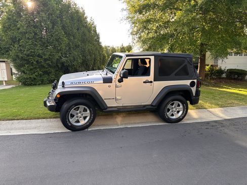 Used 2012 Jeep Wrangler Sport AWD/4WD image 10