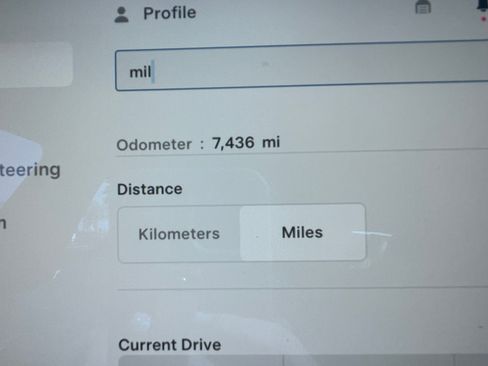 Used 2022 Tesla Model S Standard Range image 11