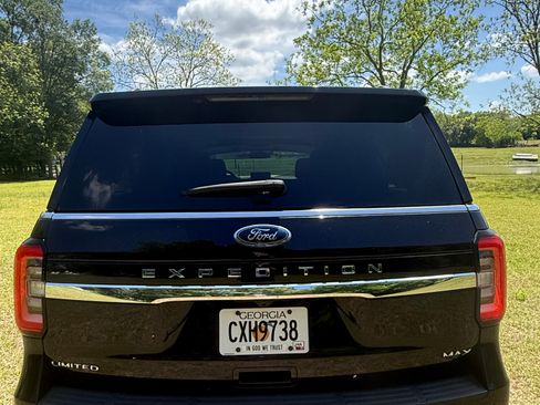 Used 2023 Ford Expedition Max Limited image 11