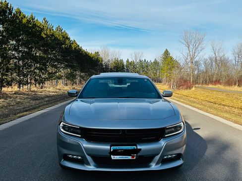 Used 2015 Dodge Charger SXT w/ AWD Plus Group image 5