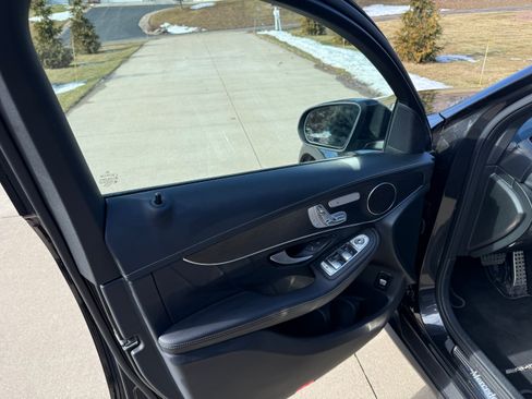 Used 2022 Mercedes-Benz GLC 300 4MATIC Coupe image 20