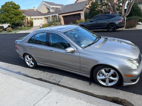 Used 2006 Mercedes-Benz C 230 Sedan image 5