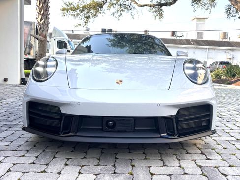 Used 2025 Porsche 911 Carrera RWD image 5