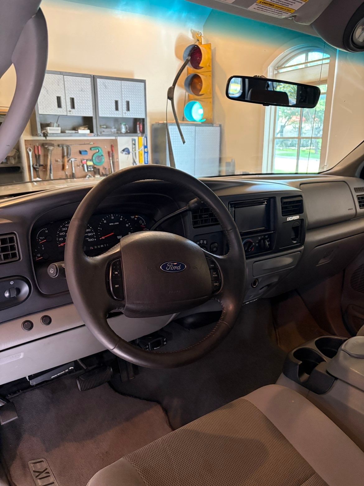 Used 2005 Ford Excursion XLT AWD/4WD image 15
