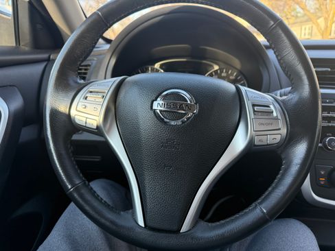 Used 2016 Nissan Altima 2.5 SV image 15