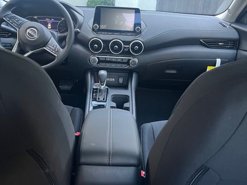Used 2025 Nissan Sentra SV w/ Trunk Package image 13
