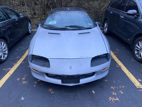 Used 1997 Chevrolet Camaro Z28 w/ Preferred Equipment Group 2 image 2