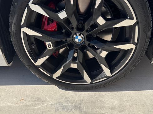 Used 2025 BMW M440i Convertible w/ Premium Package RWD image 11