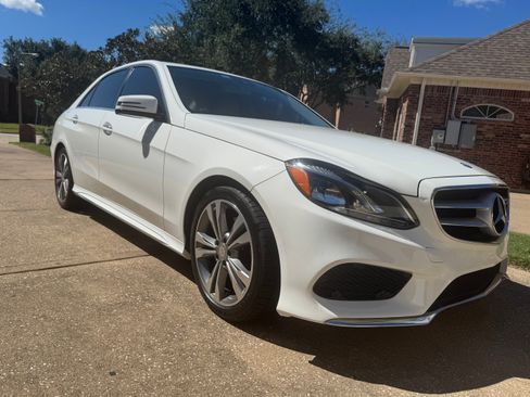 Used 2016 Mercedes-Benz E 350 Sedan image 2