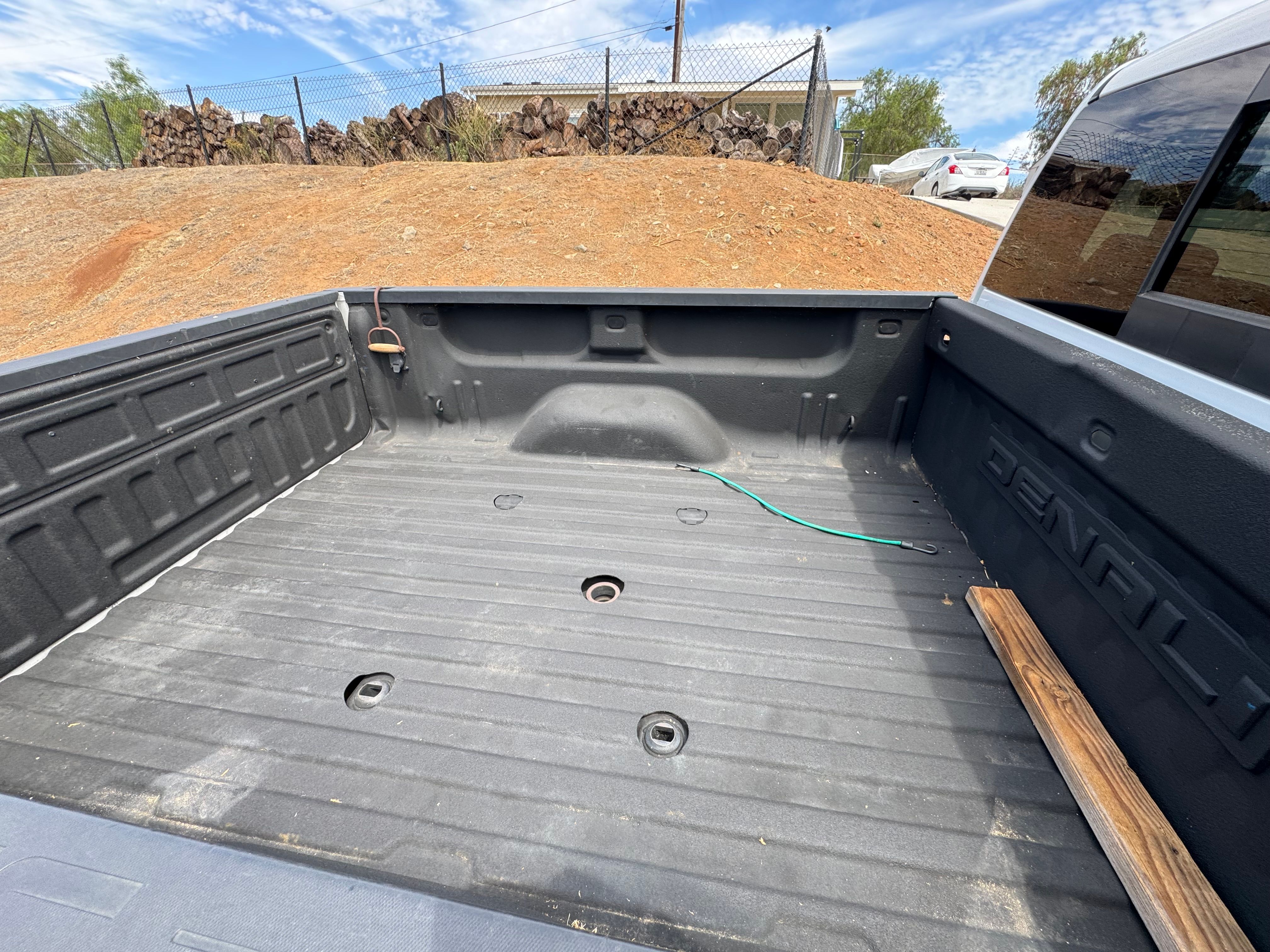 Used 2019 GMC Sierra 2500 Denali w/ Duramax Plus Package AWD/4WD image 12