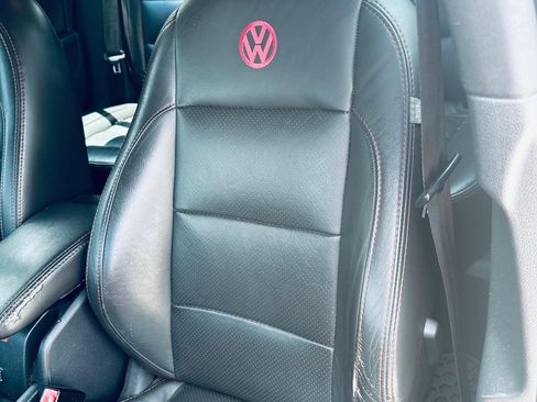 Used 2012 Volkswagen GTI 4-Door FWD image 6