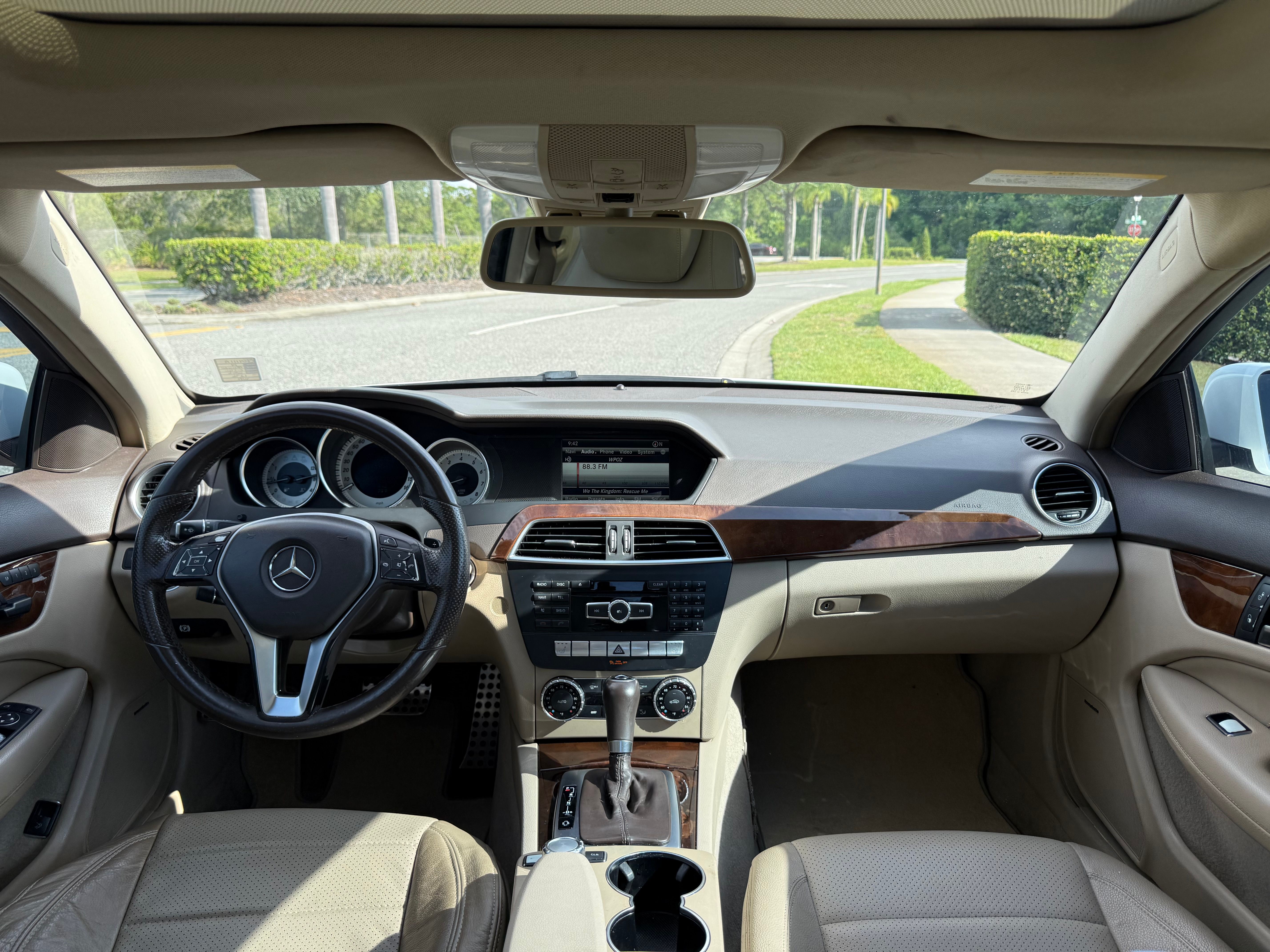 Used 2015 Mercedes-Benz C 250 Coupe image 2