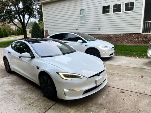 Used 2021 Tesla Model S Long Range image 9