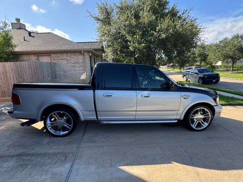 Used 2003 Ford F150 Harley-Davidson RWD image 5
