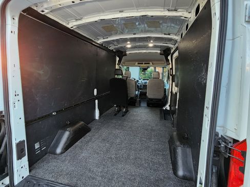 Used 2019 Ford Transit 150 Medium Roof image 10