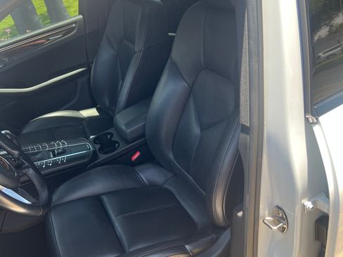 Used 2018 Porsche Macan S AWD/4WD image 14
