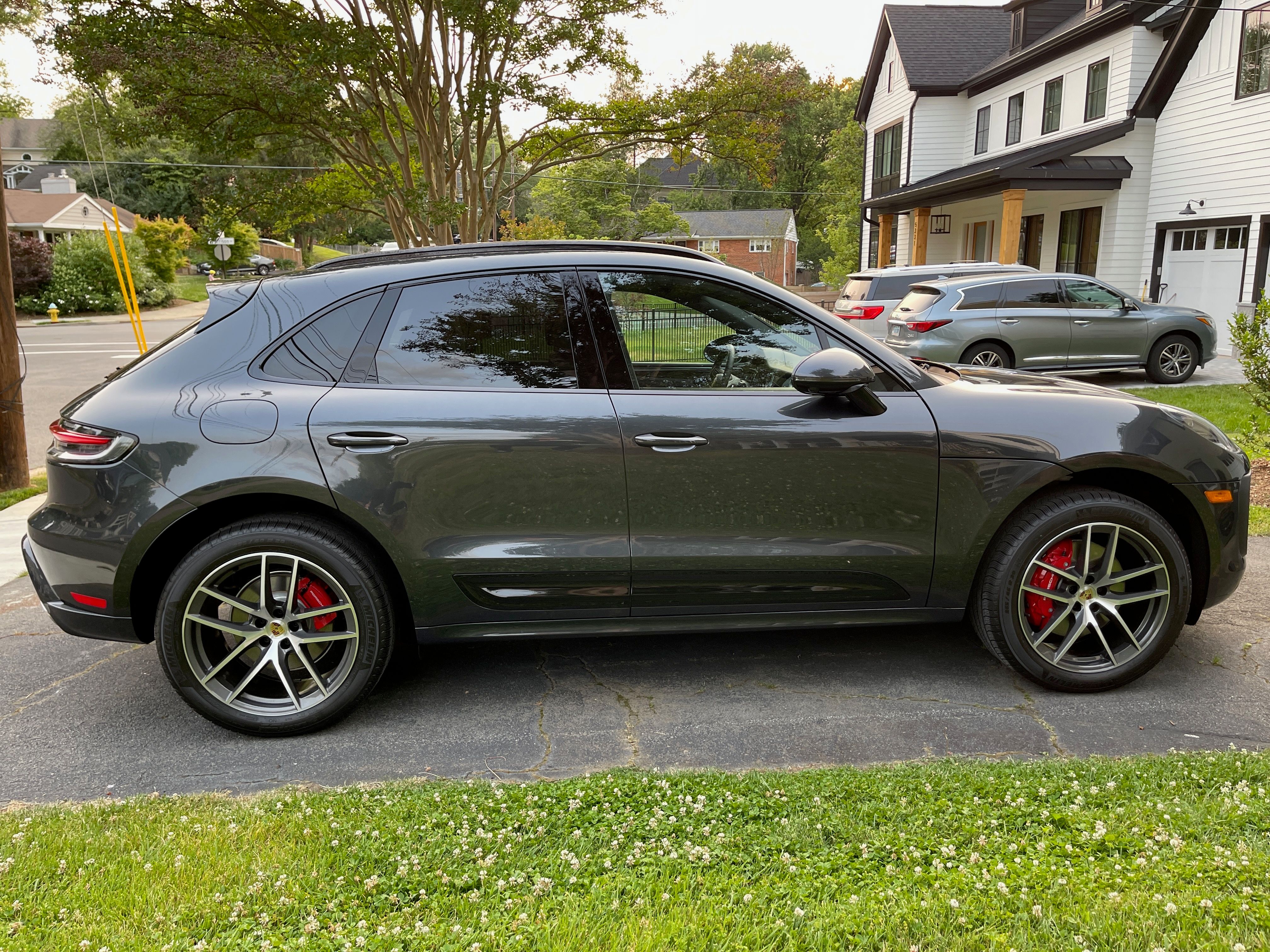 Used 2023 Porsche Macan S AWD/4WD image 6