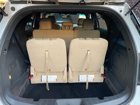 Used 2017 Ford Explorer FWD image 9