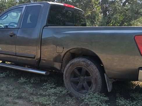 Used 2008 Nissan Titan SE image 10