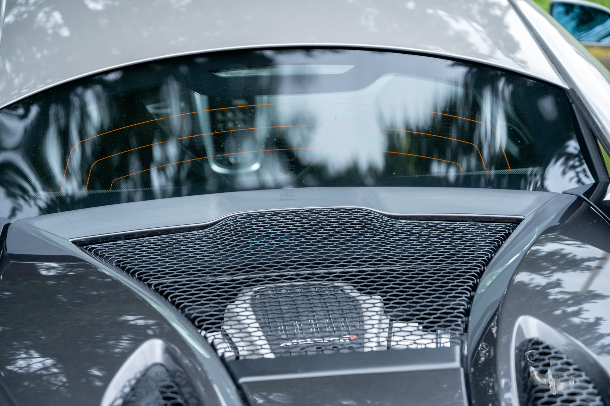 Used 2017 McLaren 570S Coupe RWD image 12