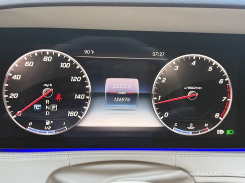 Used 2018 Mercedes-Benz S 560 Sedan image 12