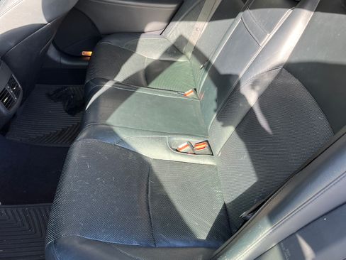 Used 2011 Lexus ES 350 image 10