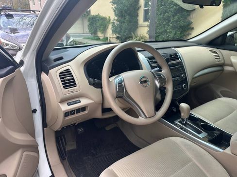 Used 2014 Nissan Altima 2.5 S image 9