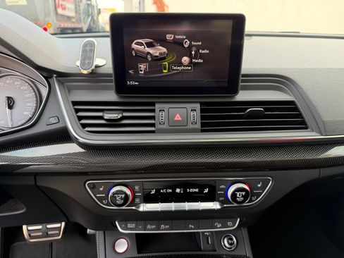 Used 2018 Audi SQ5 Premium Plus w/ S Sport Package image 23