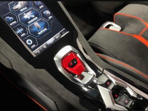 Used 2024 Lamborghini Huracan Tecnica image 15